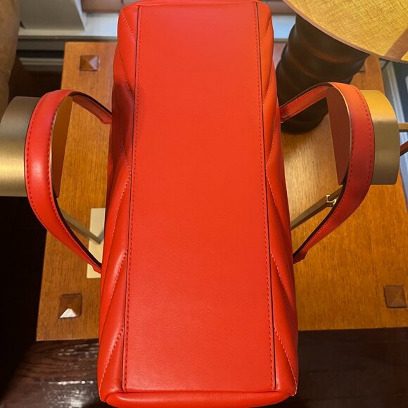 NWT Michael Kors Whitney Quilted Tote in Orange with Gold Hardware w/dustbag - Picture 3 of 14